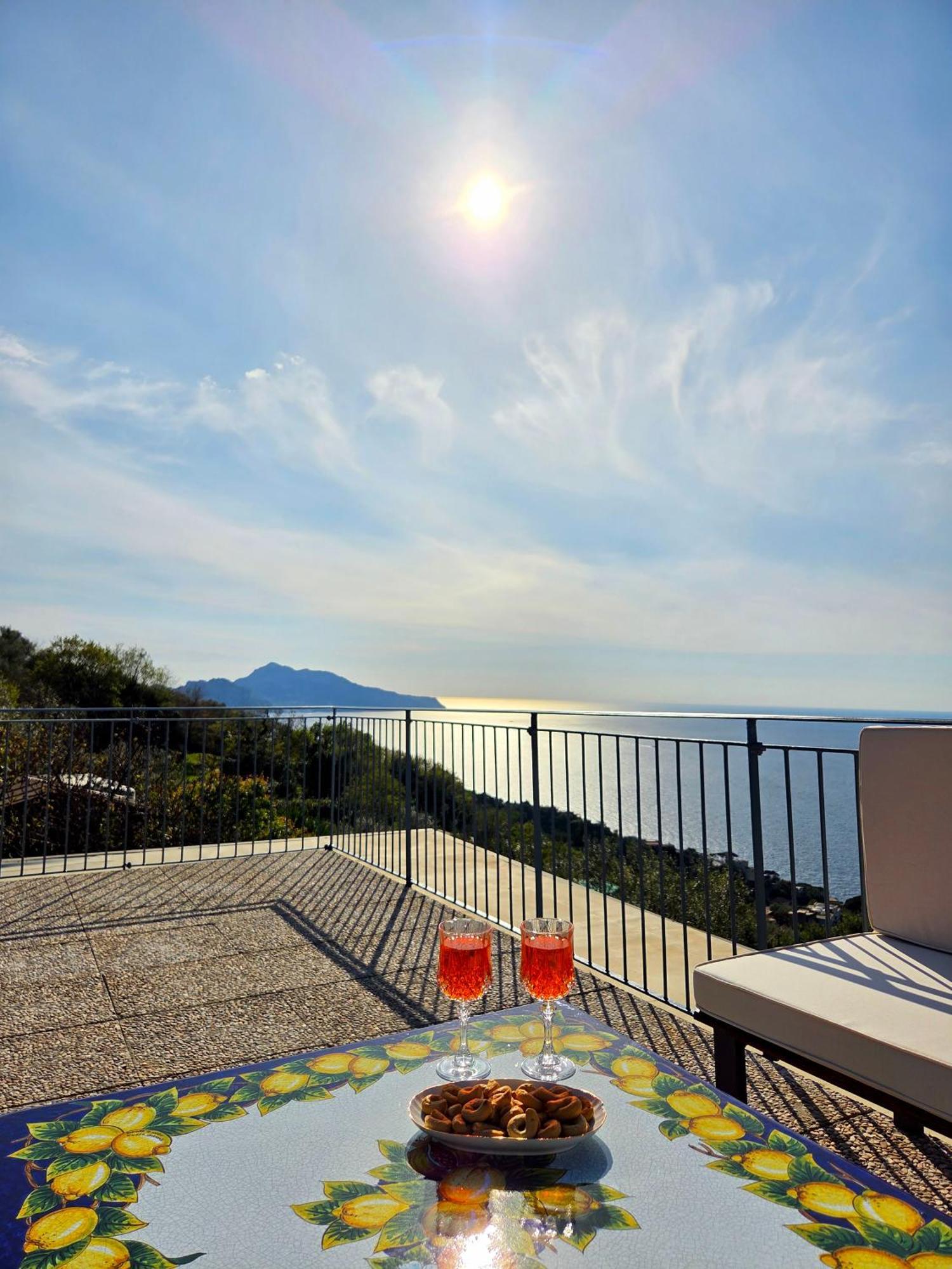 Sun & Relax, Relaxing Location With Seaview Villa มัสซาลูเบรนเซ ภายนอก รูปภาพ