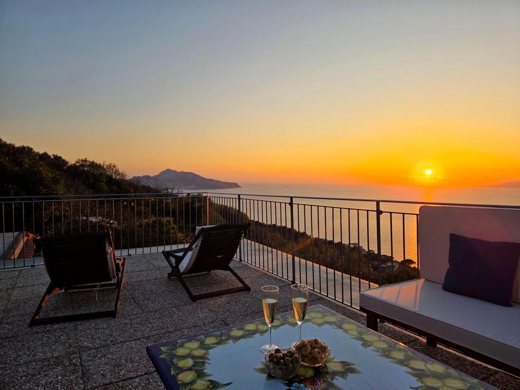 Sun & Relax, Relaxing Location With Seaview Villa มัสซาลูเบรนเซ ภายนอก รูปภาพ