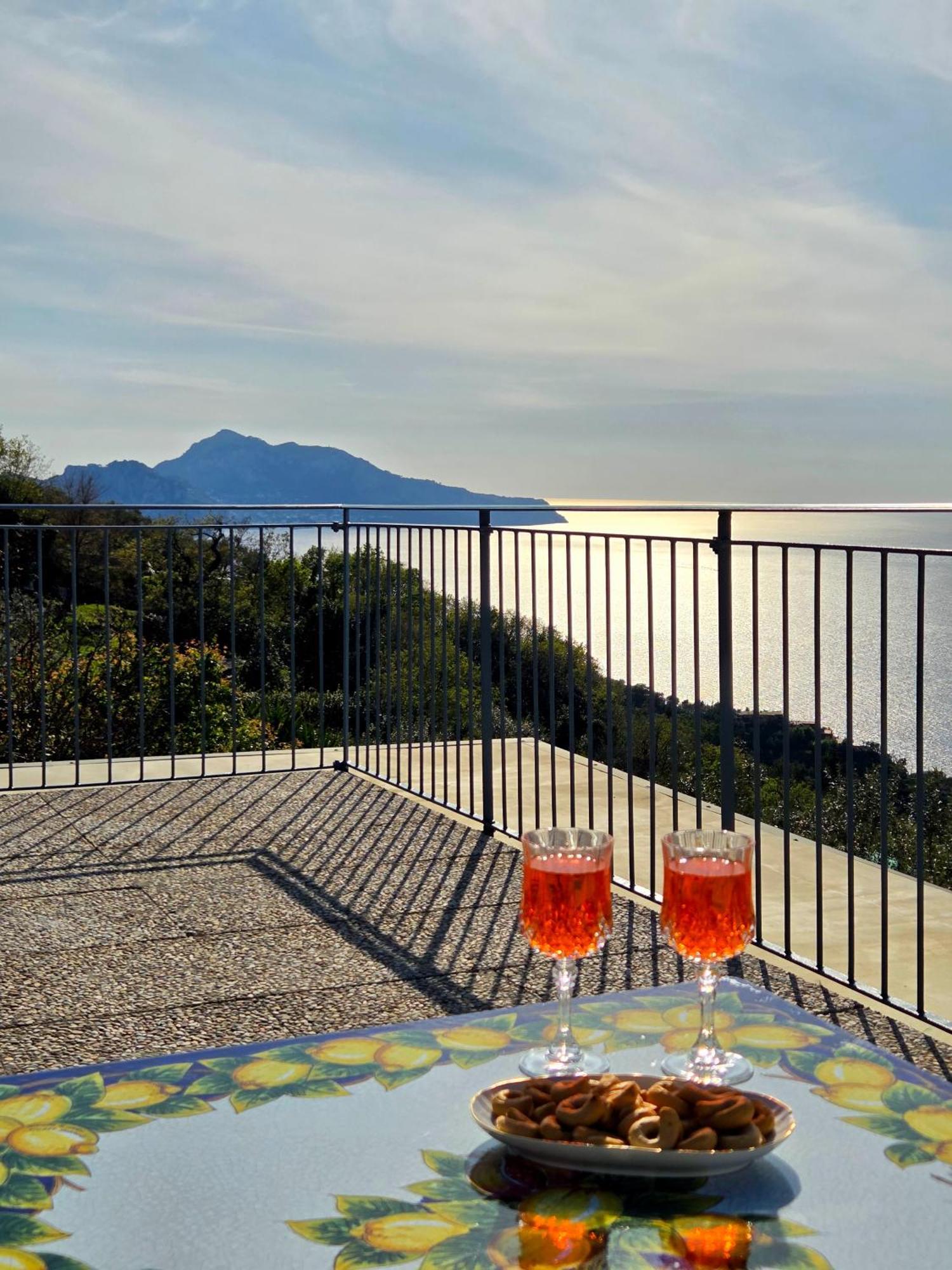 Sun & Relax, Relaxing Location With Seaview Villa มัสซาลูเบรนเซ ภายนอก รูปภาพ