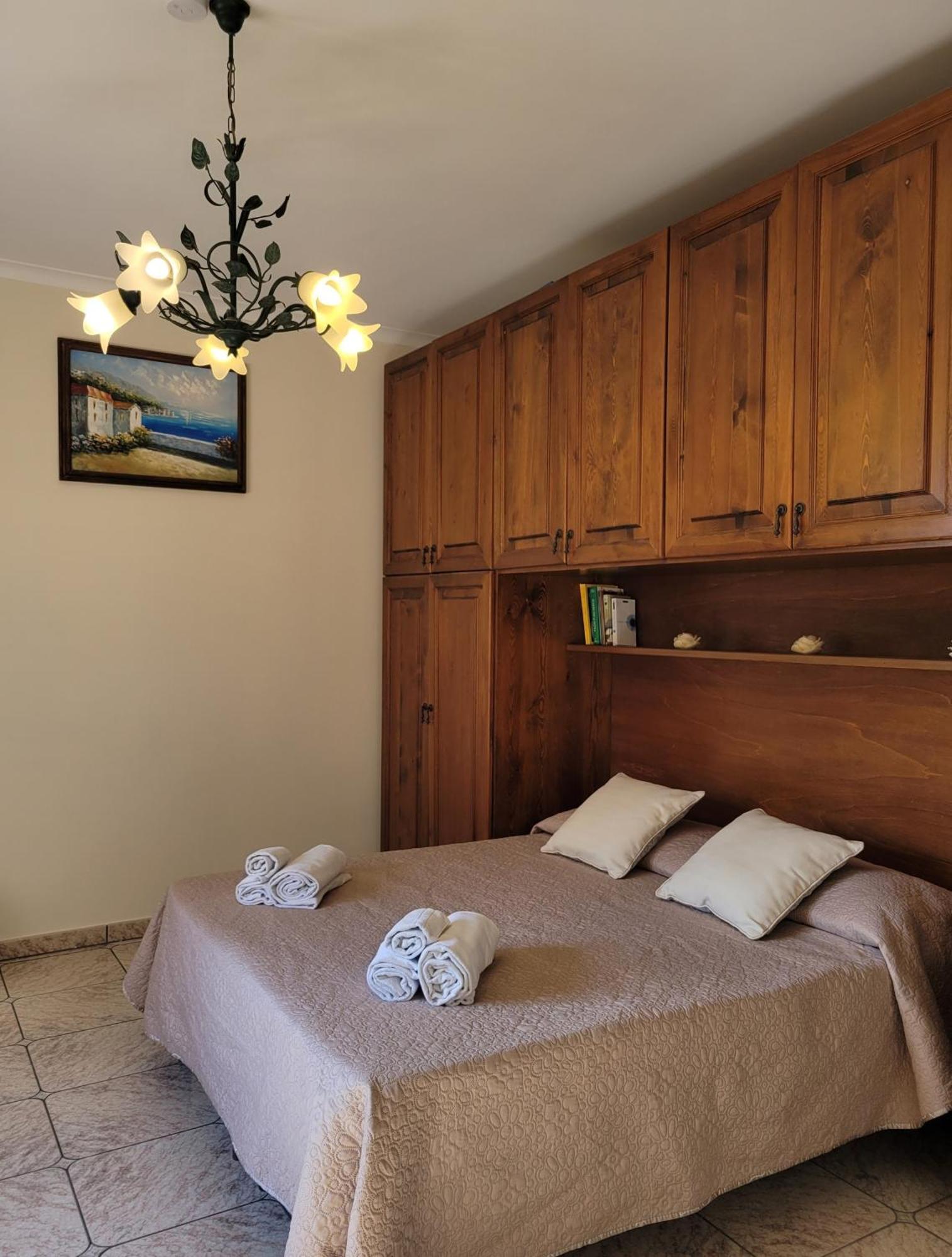 Sun & Relax, Relaxing Location With Seaview Villa มัสซาลูเบรนเซ ภายนอก รูปภาพ
